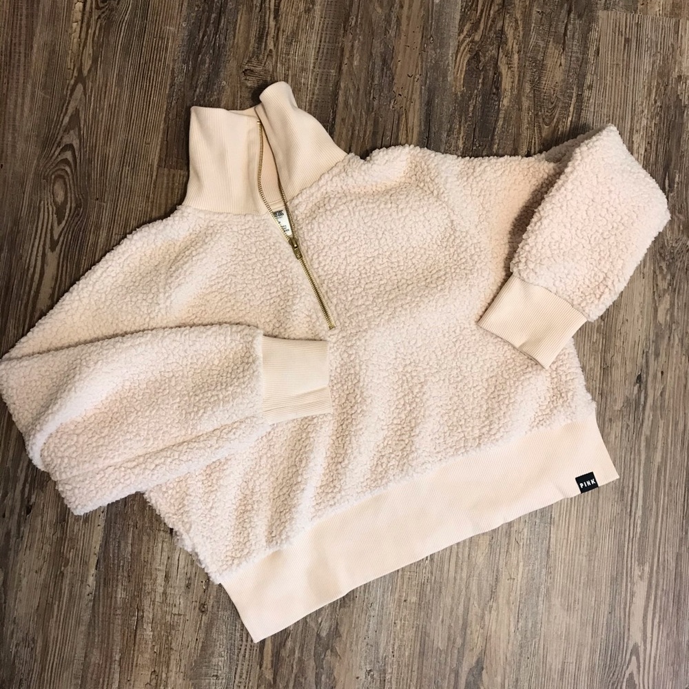 Victoria’s Secret Cropped Sweater